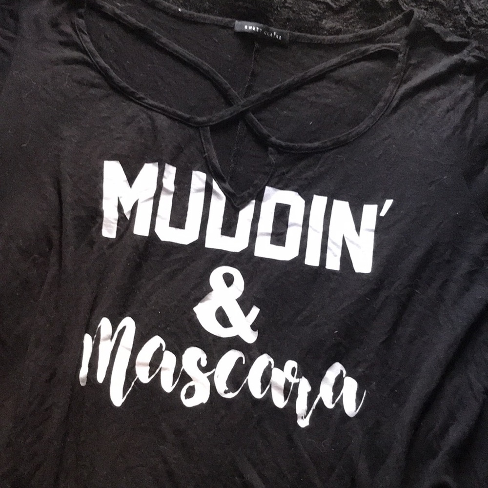 Muddin & Mascara - Picture 2 of 2